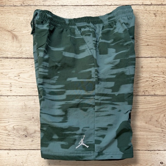 Jordan Nike Boys Flight MVP‎ Printed Woven Shorts NWT - Size L - Oxidized Green - Picture 1 of 9